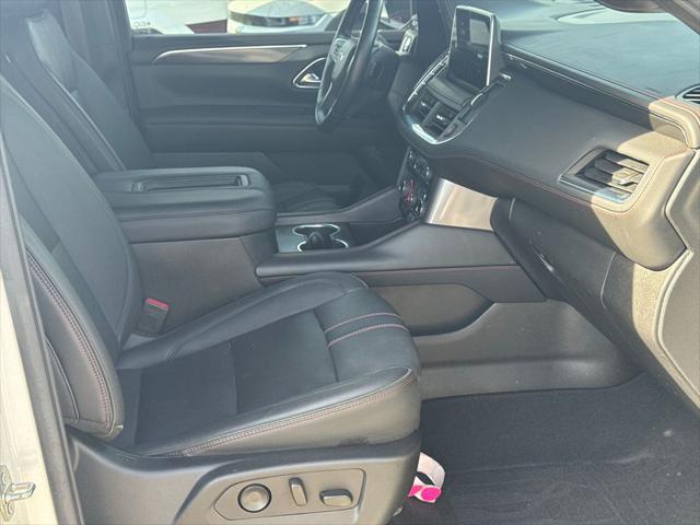 2022 Chevrolet Suburban 4WD RST