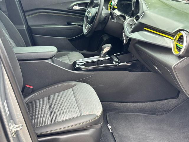 2024 Chevrolet Trax FWD LT