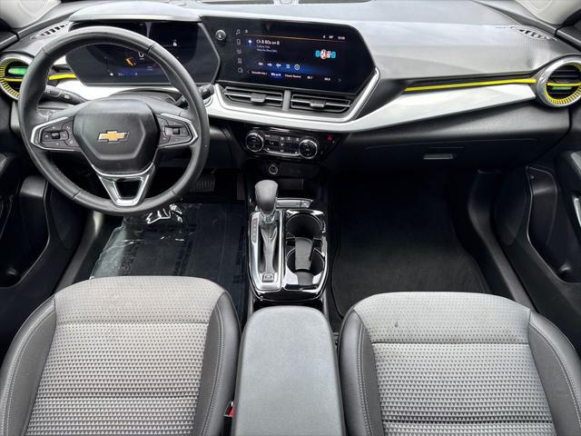 2024 Chevrolet Trax FWD LT