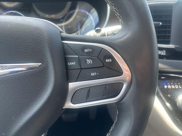 2022 Chrysler Voyager LX
