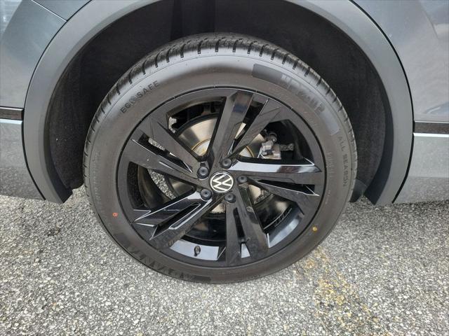2023 Volkswagen Tiguan 2.0T SE R-Line Black