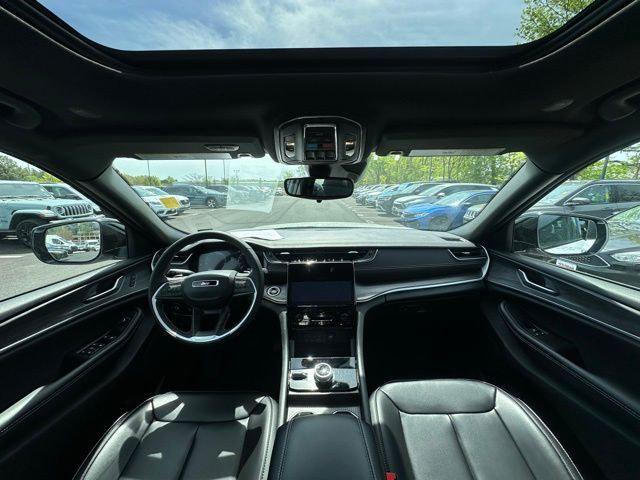 2025 Jeep Grand Cherokee L Limited 4x4