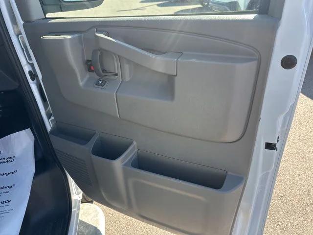 2024 GMC Savana Cargo RWD 2500 Regular Wheelbase Work Van