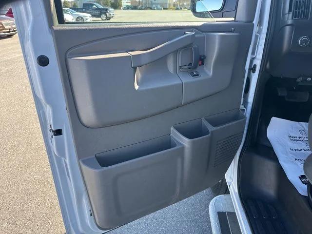 2024 GMC Savana Cargo RWD 2500 Regular Wheelbase Work Van