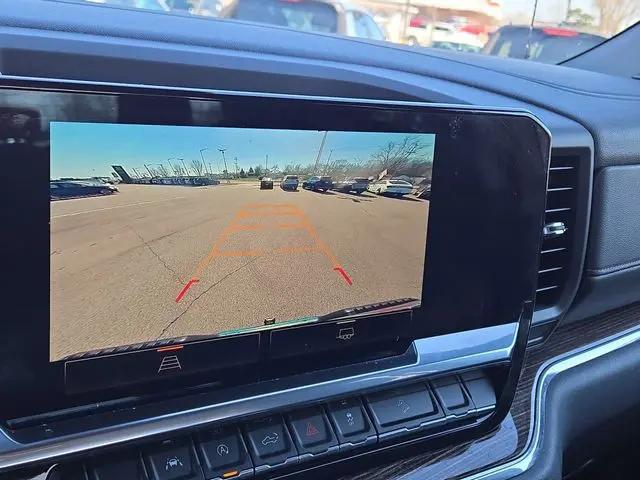 2023 GMC Sierra 1500 4WD Crew Cab Short Box Elevation with 3SB