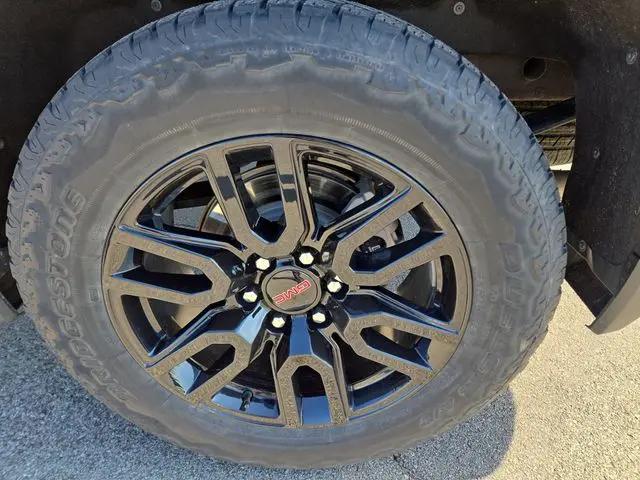 2023 GMC Sierra 1500 4WD Crew Cab Short Box Elevation with 3SB