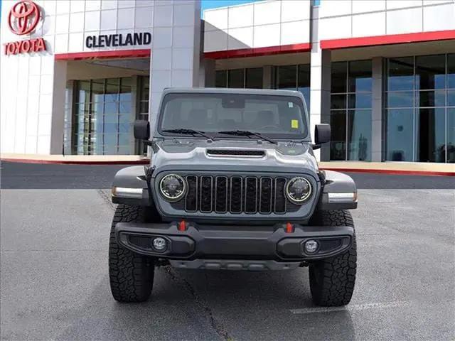 2024 Jeep Gladiator Sport