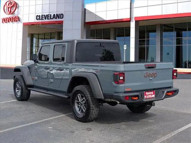 2024 Jeep Gladiator Sport