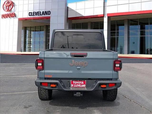 2024 Jeep Gladiator Sport