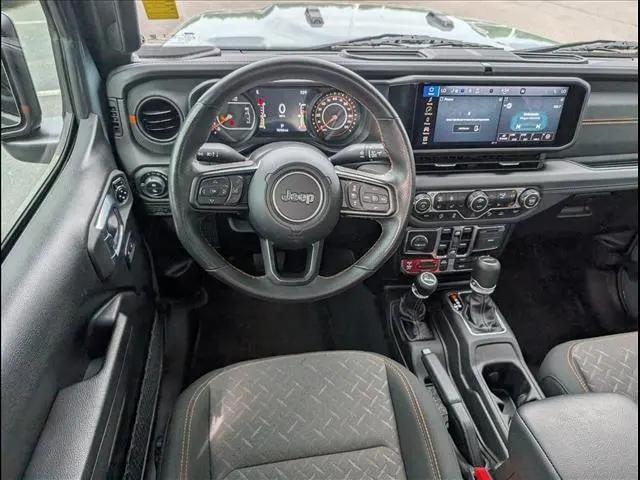 2024 Jeep Gladiator Sport