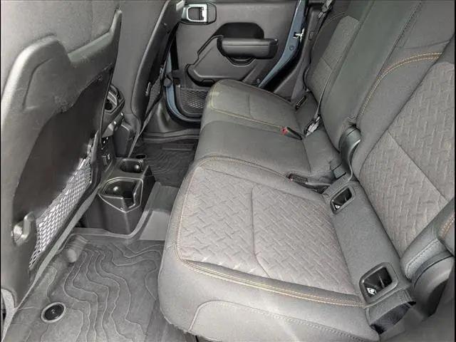 2024 Jeep Gladiator Sport