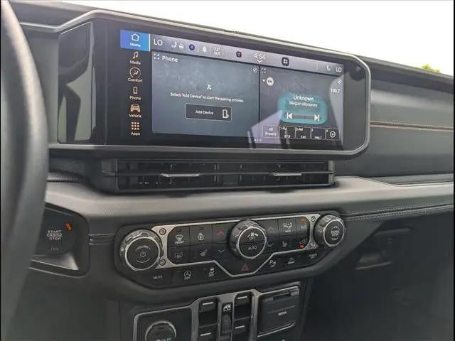 2024 Jeep Gladiator Sport