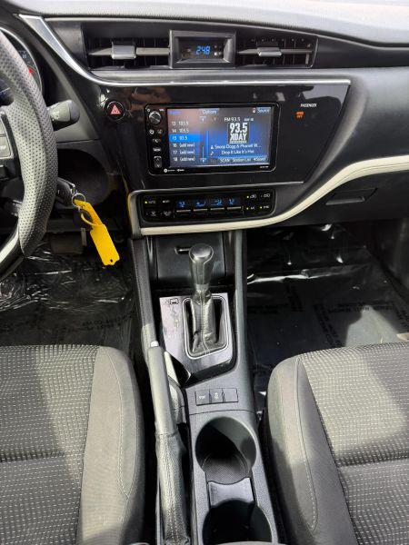 2017 Toyota Corolla iM Base