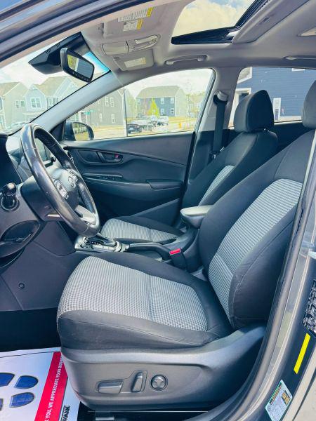 2021 Hyundai Kona SEL Plus