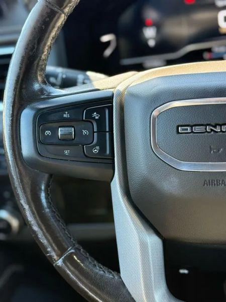 2022 GMC Yukon XL 4WD Denali