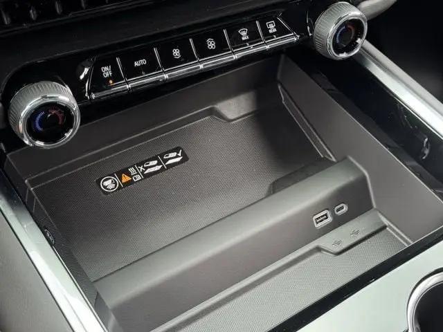 2026 Chevrolet Suburban RST, RWD