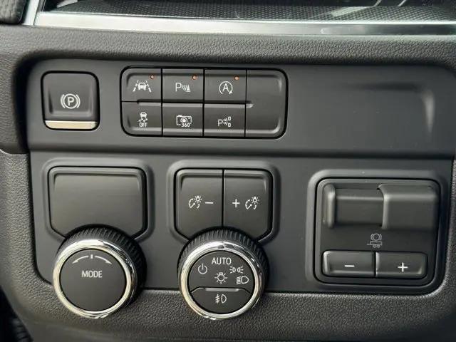 2026 Chevrolet Suburban RST, RWD