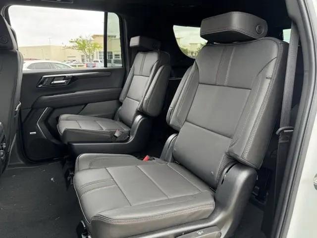 2026 Chevrolet Suburban RST, RWD