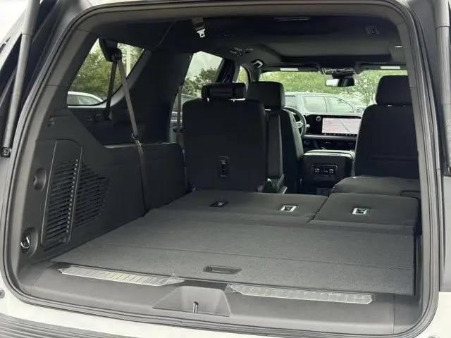 2026 Chevrolet Suburban RST, RWD