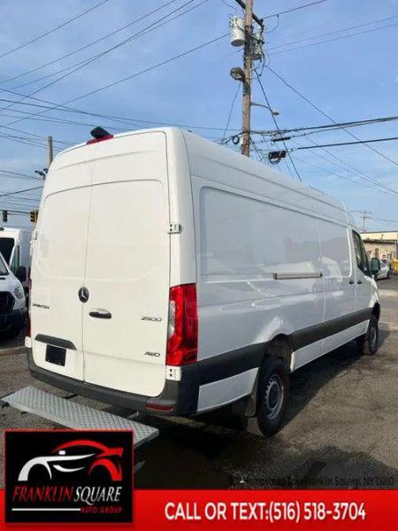 2023 Mercedes-Benz Sprinter 2500 High Roof 4-Cyl Diesel HO