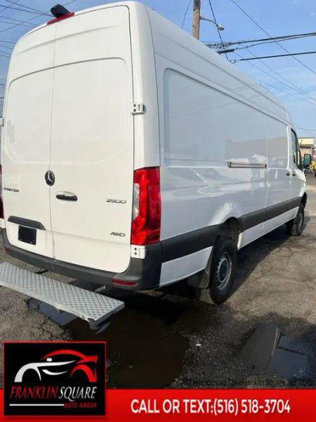 2023 Mercedes-Benz Sprinter 2500 High Roof 4-Cyl Diesel HO