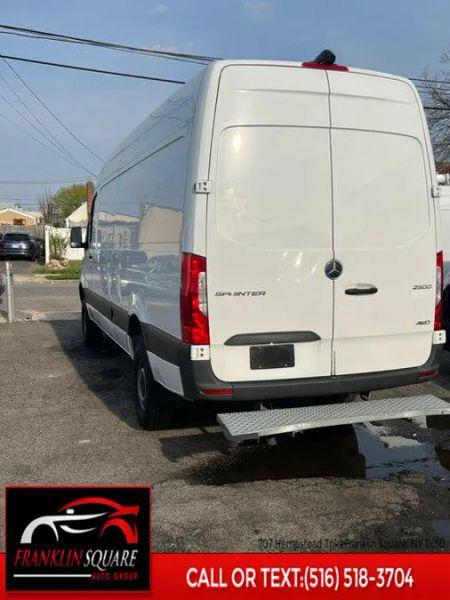 2023 Mercedes-Benz Sprinter 2500 High Roof 4-Cyl Diesel HO