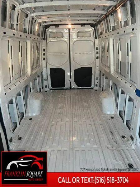 2023 Mercedes-Benz Sprinter 2500 High Roof 4-Cyl Diesel HO