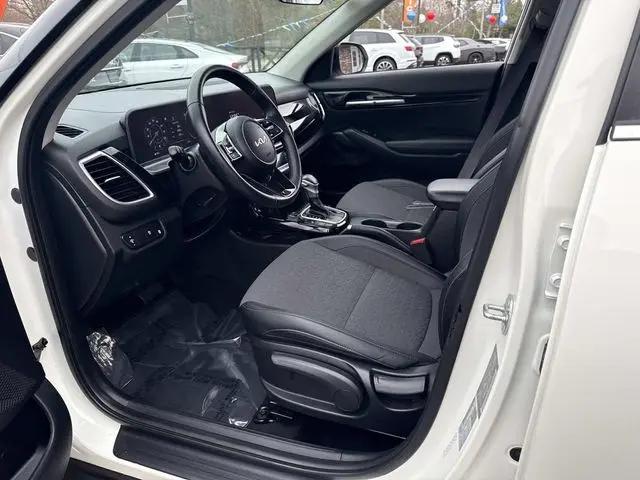 2024 Kia Seltos S
