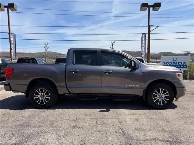 2022 Nissan Titan Crew Cab SV 4x4