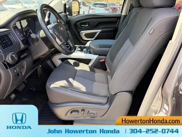 2022 Nissan Titan Crew Cab SV 4x4