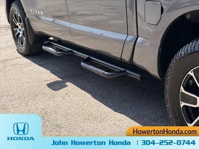 2022 Nissan Titan Crew Cab SV 4x4