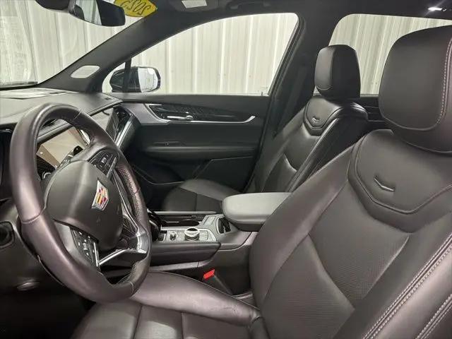 2025 Cadillac XT6 FWD Premium Luxury