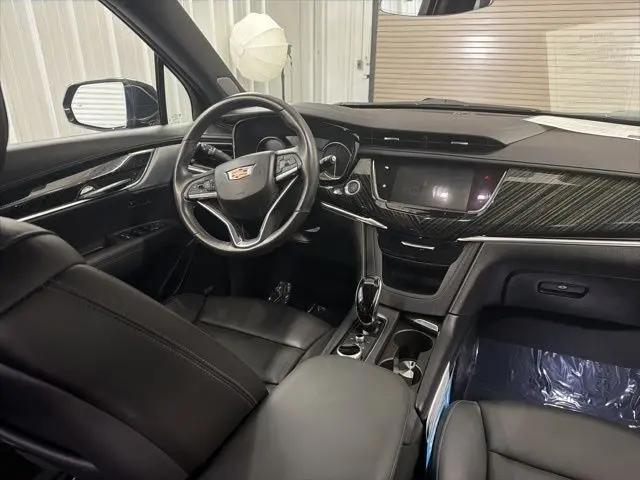 2025 Cadillac XT6 FWD Premium Luxury