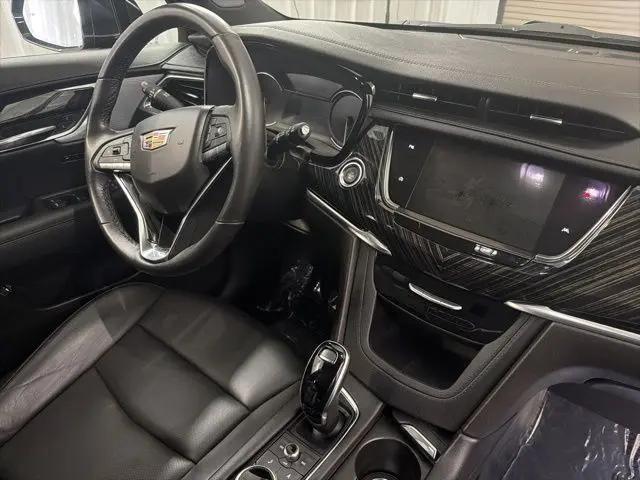 2025 Cadillac XT6 FWD Premium Luxury