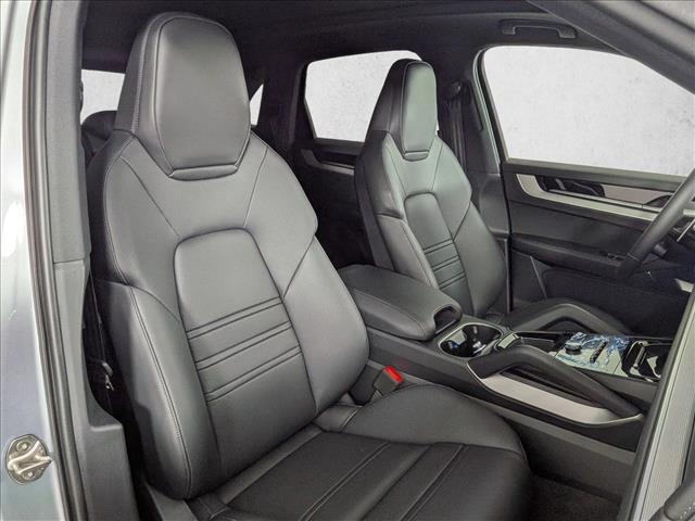 2026 Porsche Cayenne AWD