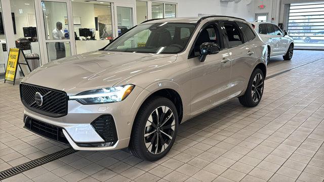 2026 Volvo XC60 B5 Plus