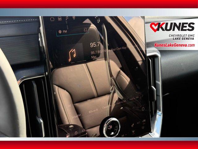 2026 GMC Acadia Elevation AWD
