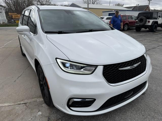 2022 Chrysler Pacifica Hybrid Touring L