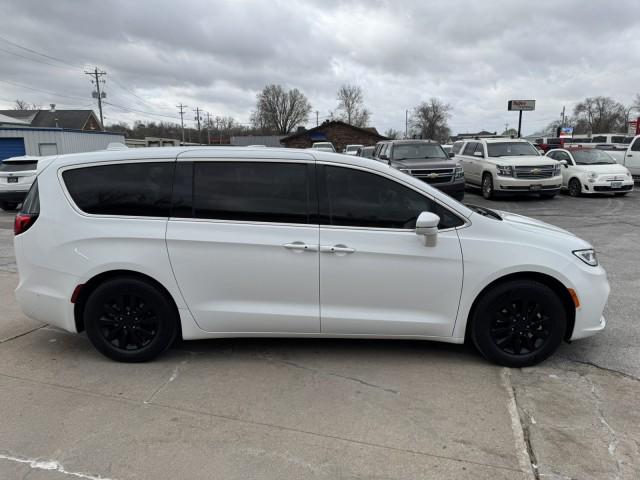 2022 Chrysler Pacifica Hybrid Touring L