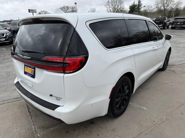2022 Chrysler Pacifica Hybrid Touring L