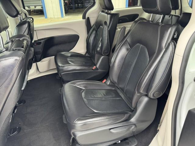 2022 Chrysler Pacifica Hybrid Touring L