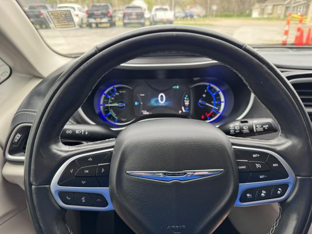 2022 Chrysler Pacifica Hybrid Touring L
