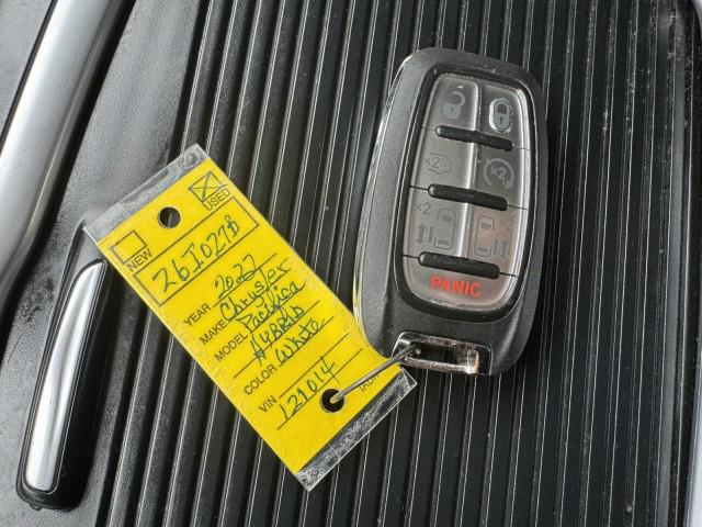2022 Chrysler Pacifica Hybrid Touring L
