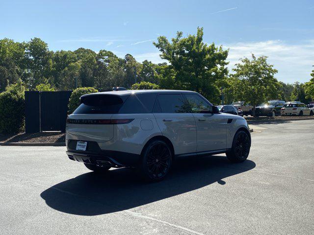 2024 Land Rover Range Rover Sport SE