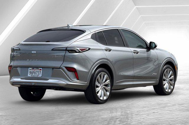 2024 Buick NV Avenir FWD