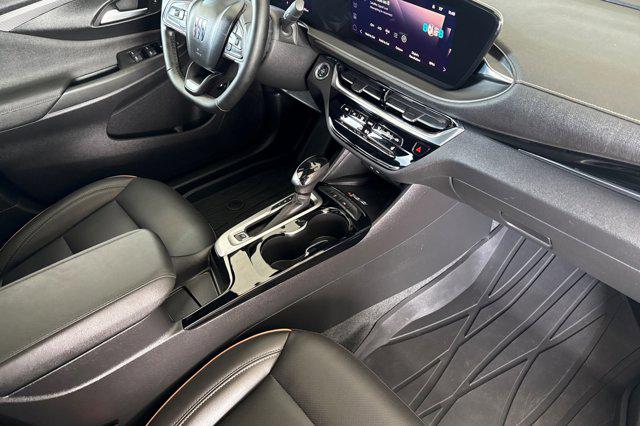 2024 Buick NV Avenir FWD