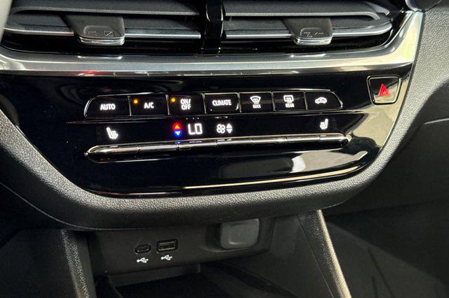 2024 Buick NV Avenir FWD