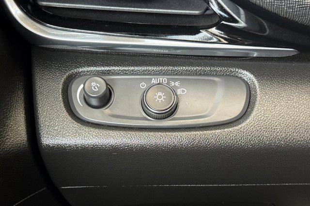 2024 Buick NV Avenir FWD