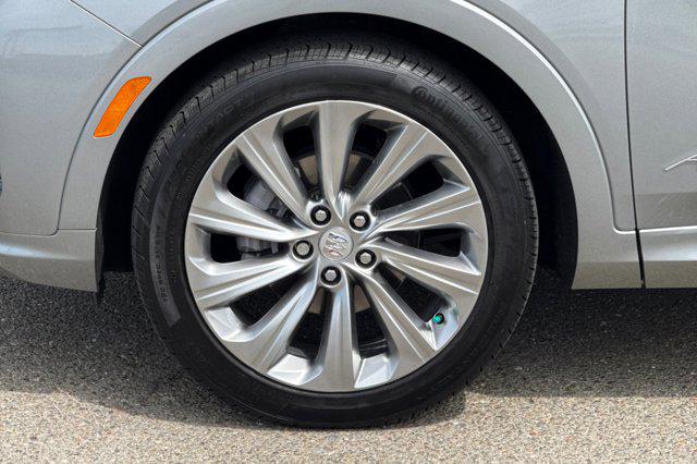 2024 Buick NV Avenir FWD