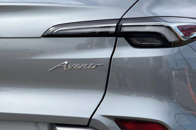 2024 Buick NV Avenir FWD